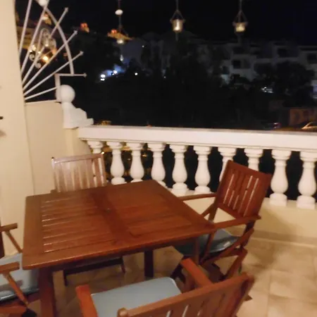 1 Bedroom Cristianos Appartement *