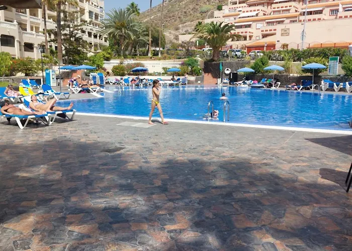 1 Bedroom Cristianos Apartment *