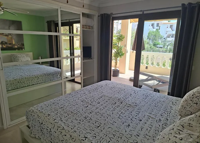 1 Bedroom Cristianos Apartment Los Cristianos (Tenerife)